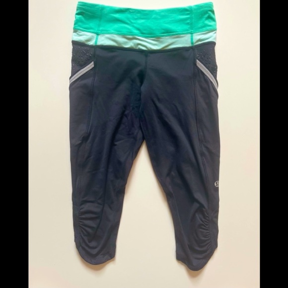 Lululemon Run A Marathon Crop - Picture 2 of 6